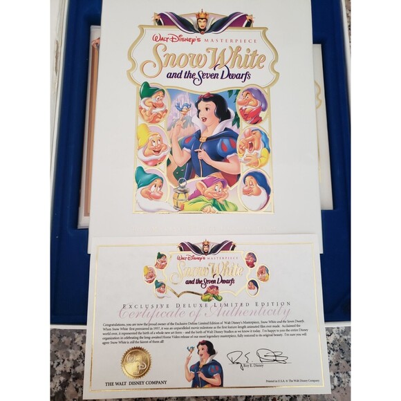 Walt Disney's Masterpiece SNOW WHITE Exclusive Deluxe Video Edition Complete Set - Picture 4 of 7